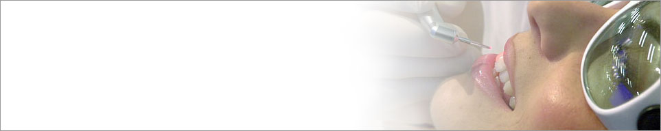 Zahnaufhellungen mit ZOOM Bleaching